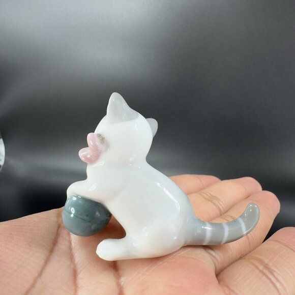 Vintage Pair Metzler Ortloff Kitty Cats Playing Ball Porcelain Figurines Germany - Picture 16 of 16